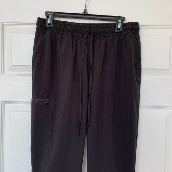 Allura Women's Black Mid Rise Drawstring Cargo Scrub Pants Style CKA184 - Picture 3 of 6
